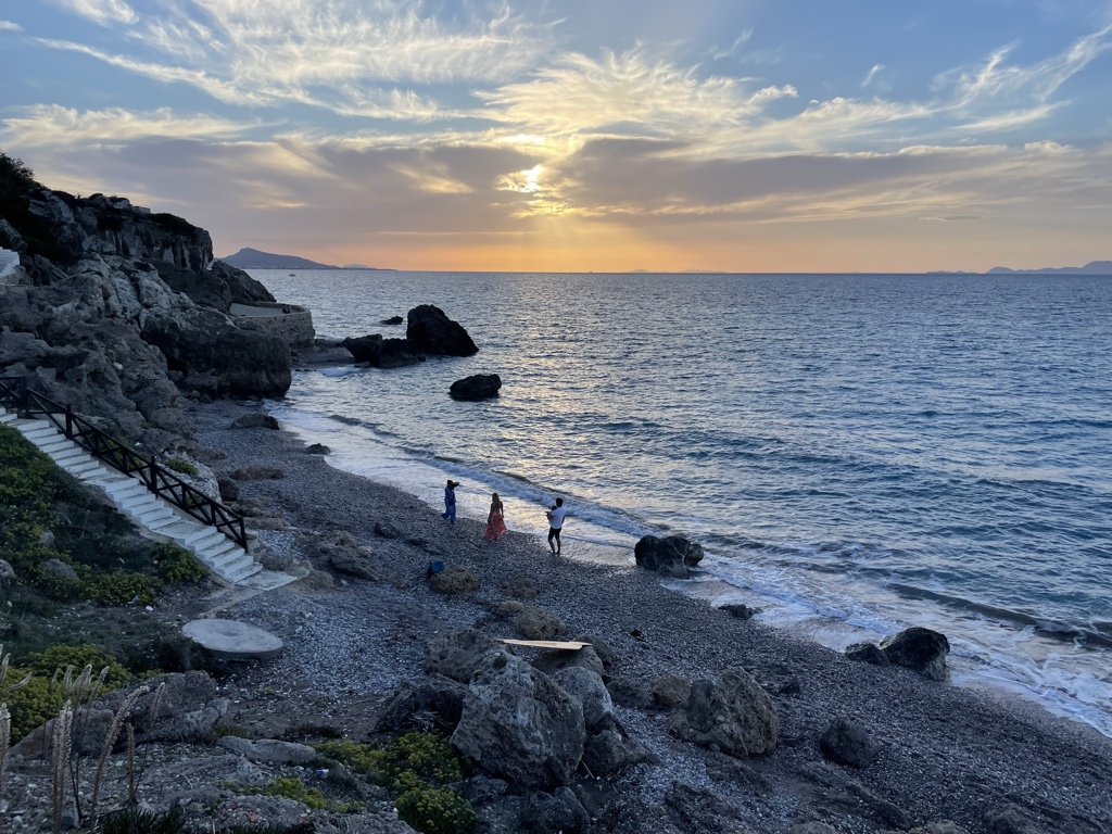 The walk to town is partly along this beach.