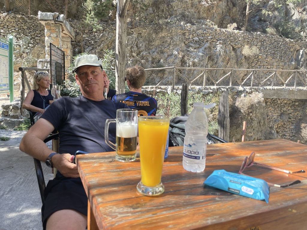 The drink menus are compact: you can get beer or orange juice.