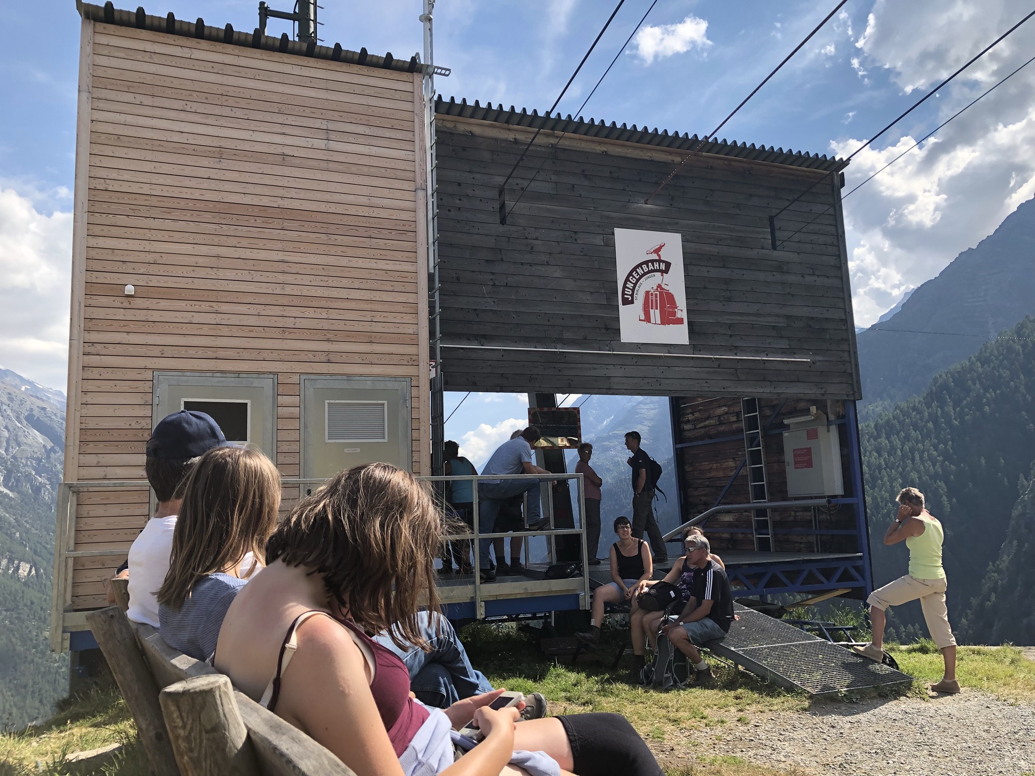 Waiting for the cablecar.