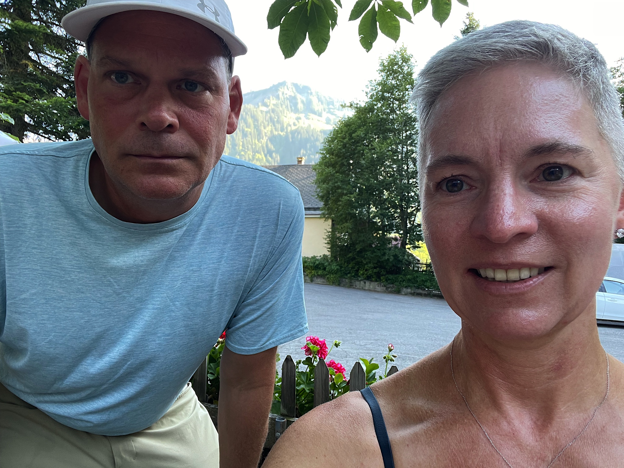 Flies notwithstanding, we’re just happy to finally be on our way!