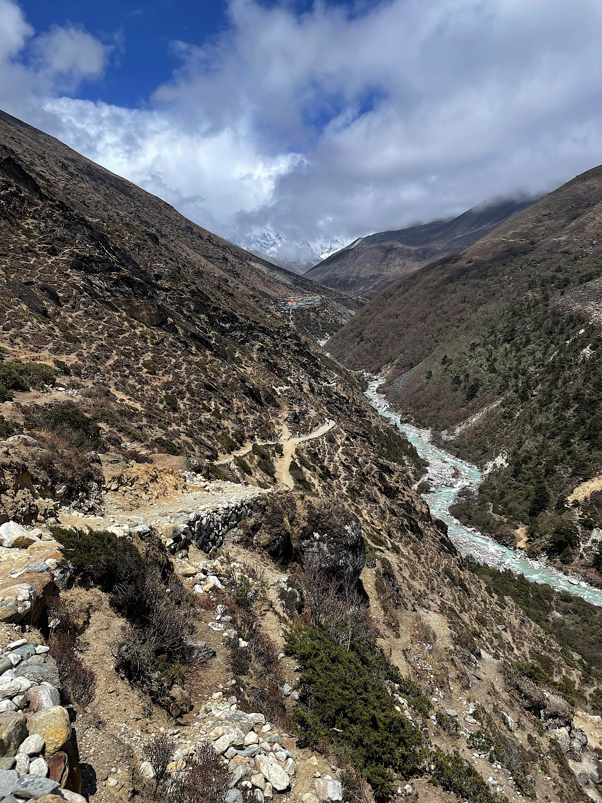 Looking up the Dudh Khosi valley toward Everest Base Camp.